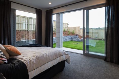 Photo of property in 12 Sherwood Way, Kinloch, 3377