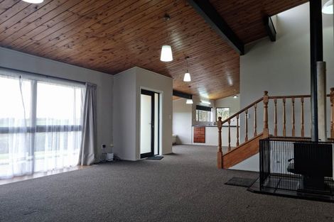 Photo of property in 142 York Road, Huirangi, New Plymouth, 4373