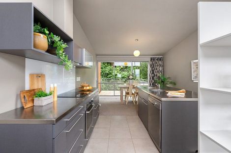 Photo of property in 16/2 Onslow Road, Khandallah, Wellington, 6035