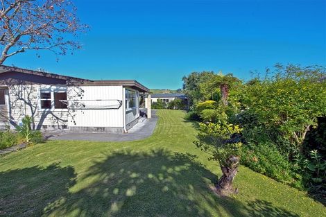 Photo of property in 16a Howard Road, Taradale, Napier, 4112