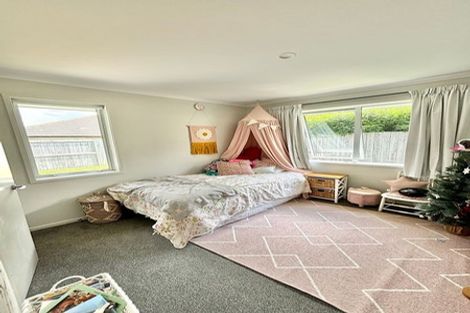 Photo of property in 8 Kahuparere Crescent, Pyes Pa, Tauranga, 3112