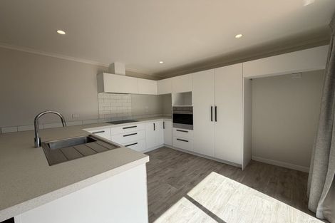 Photo of property in 143 Otuwairoa Esplanade, Opaheke, 2113