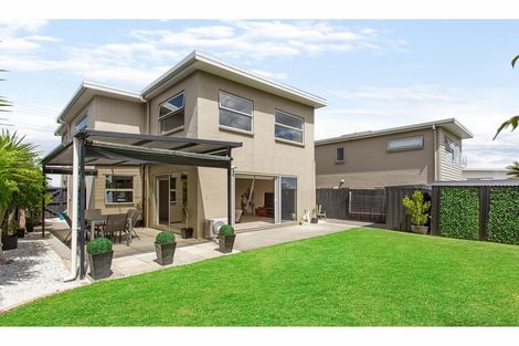 Photo of property in 128 Maire Road, Orewa, 0931