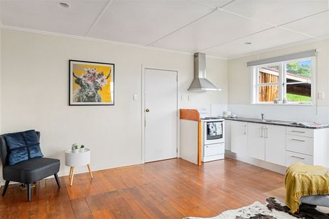 Photo of property in 9 Pukemiro Road, Te Kamo, Whangarei, 0112