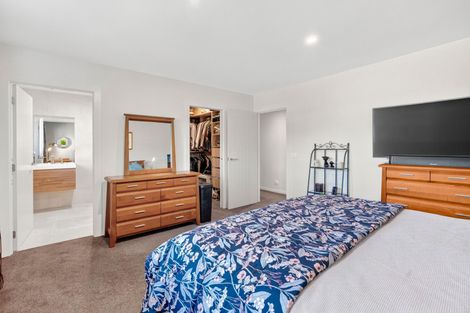 Photo of property in 23 Kereru Crescent, Wanaka, 9305