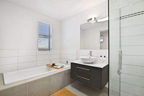 Photo of property in 34 Neeves Road, Kaiapoi, 7691