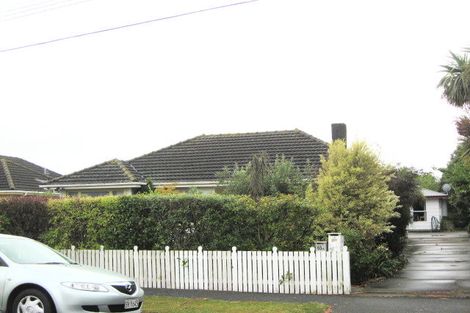 Photo of property in 2/65a Coopers Road, Dallington, Christchurch, 8061