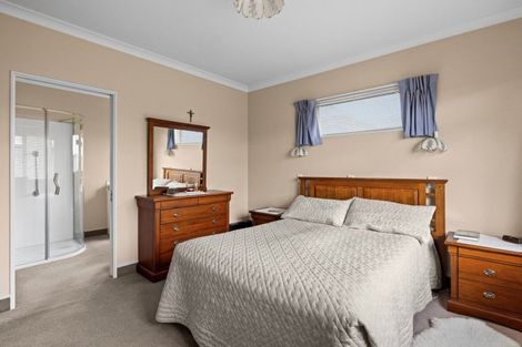 Photo of property in 5a Avondale Road, Taradale, Napier, 4112