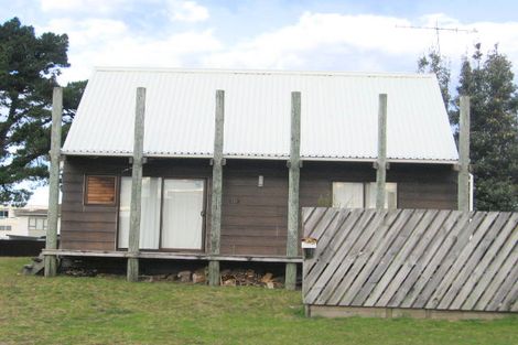 Photo of property in 218 Given Avenue, Whangamata, 3620