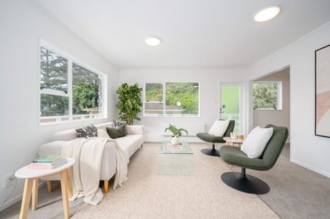 Photo of property in 22 Fyvie Avenue, Tawa, Wellington, 5028