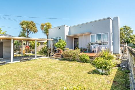 Photo of property in 16 Kawakawa Street, Whanganui East, Whanganui, 4500