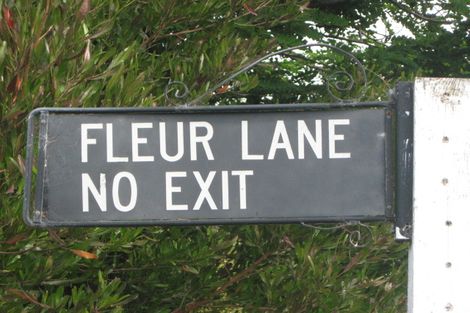 Photo of property in 2 Fleur Lane, Akaroa, 7520