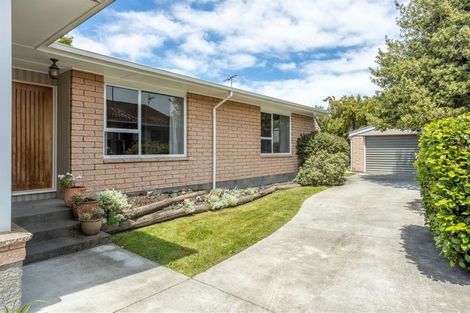 Photo of property in 39 Kent Lodge Avenue, Avonhead, Christchurch, 8042