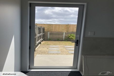 Photo of property in 40 Owen Chapman Drive, Red Beach, 0932