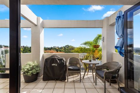 Photo of property in 6/5 Monte Cassino Place, Birkdale, Auckland, 0626