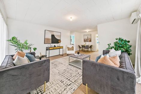 Photo of property in 2/36 Blacklock Avenue, Henderson, Auckland, 0612