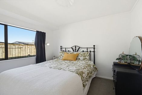 Photo of property in 11 Fern Grove, Taradale, Napier, 4112