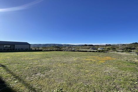 Photo of property in 2 Mirek Street, Waikanae, 5036