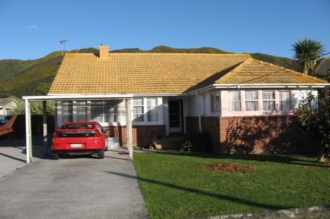 Photo of property in 8a Haig Street, Waterloo, Lower Hutt, 5011