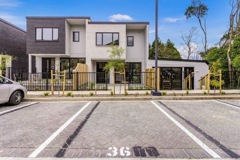 Photo of property in 36 Tokai Place, Glen Eden, 0602