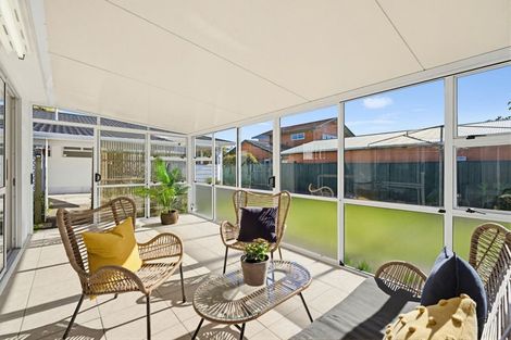 Photo of property in 12 Nimmo Avenue West, Waikanae, 5036