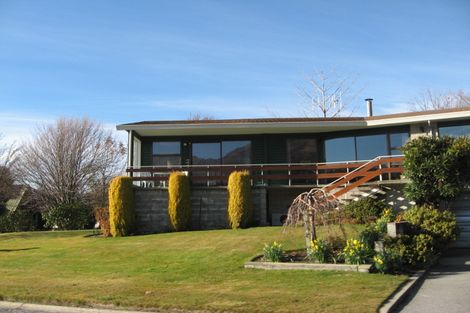 Photo of property in 1 Heuchan Lane, Wanaka, 9305