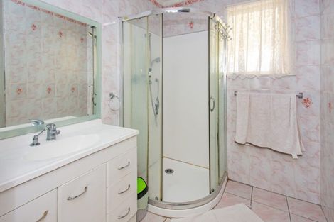 Photo of property in 581 Massey Road, Mangere, Auckland, 2022