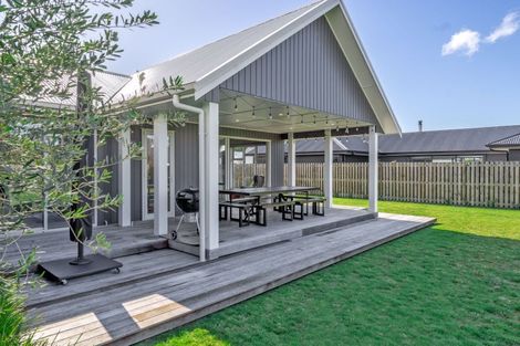 Photo of property in 8 Matai Grove, Greytown, 5712