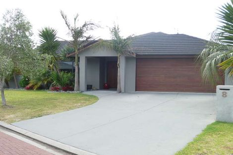 Photo of property in 8 Putaka Place, Papamoa Beach, Papamoa, 3118
