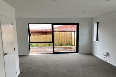 Photo of property in 43 Raupeti Lane, Henderson, 0612