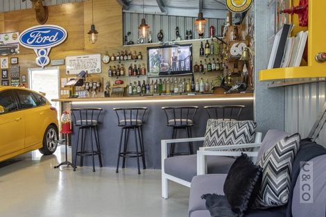 Photo of property in 1239 Peak Road, Helensville, 0875