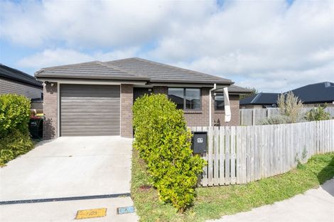 Photo of property in 17 Manawaroa Close, Grandview Heights, Hamilton, 3200