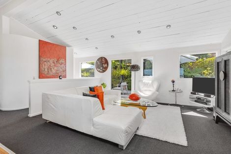 Photo of property in 141 Matipo Road, Te Atatu Peninsula, Auckland, 0610