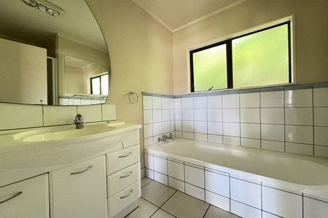 Photo of property in 169a Broderick Road, Johnsonville, Wellington, 6037