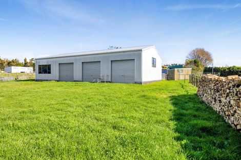 Photo of property in 1225 Egmont Road, Egmont Village, New Plymouth, 4372