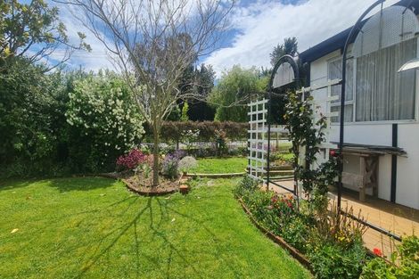 Photo of property in 27 Waitere Street, Marton, 4710