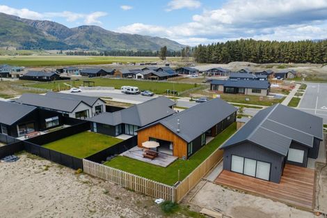 Photo of property in 38 Longview Drive, Lake Hawea, 9382