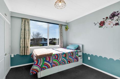 Photo of property in 17 Oberon Street, Stratford, 4332