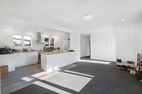 Photo of property in 70 Peer Street, Upper Riccarton, Christchurch, 8041