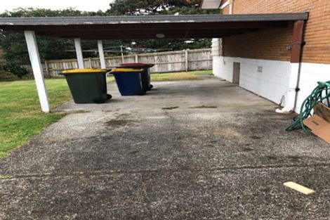 Photo of property in 1 Halberg Street, Glenfield, Auckland, 0629