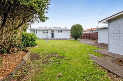 Photo of property in 14 Murray Avenue, Hawera, 4610