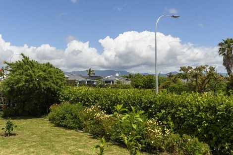 Photo of property in 22 Vista Close, Omokoroa, 3114