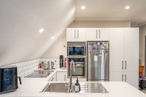 Photo of property in 4/19 Edgecumbe Street, Whitiora, Hamilton, 3200