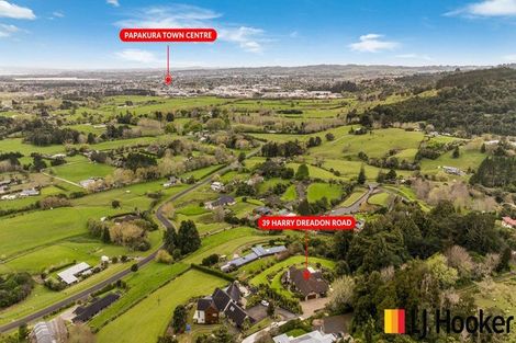 Photo of property in 39 Harry Dreadon Road, Opaheke, Papakura, 2584