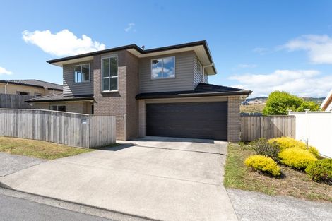 Photo of property in 4 Melksham Drive, Churton Park, Wellington, 6037