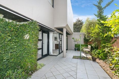 Photo of property in Highwic, 32u1 Hobson Street, Thorndon, Wellington, 6011