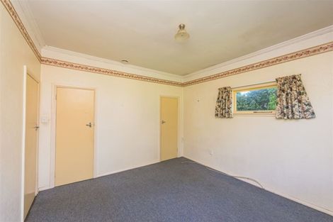 Photo of property in 32 Suther Street, Waverley, 4510