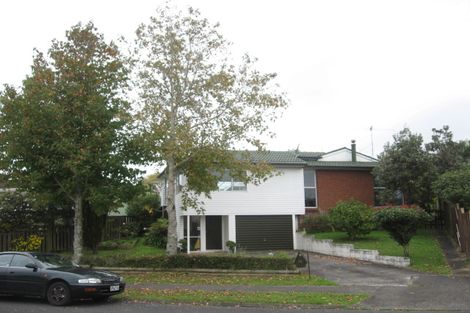 Photo of property in 32 Studfall Street, Pakuranga Heights, Auckland, 2010
