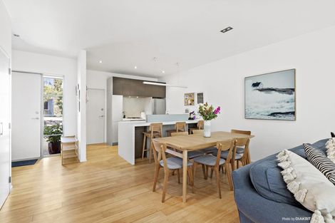 Photo of property in 63 Saddleback Grove, Karori, Wellington, 6012