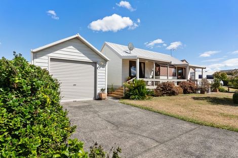 Photo of property in 18 Kingfisher Way, Te Kowhai, Hamilton, 3288